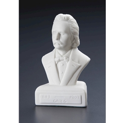 Composer Figurine 5" - Grieg